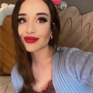 Meet your Posher, Brooke